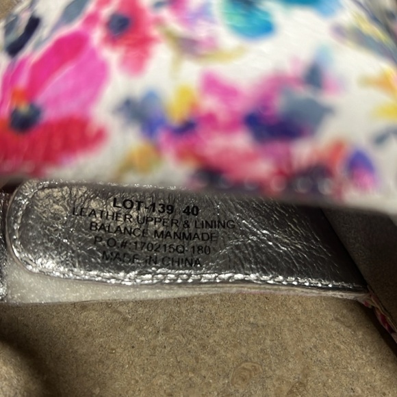 EUC Alegria flowered sandals size 40, 9 - Picture 4 of 5